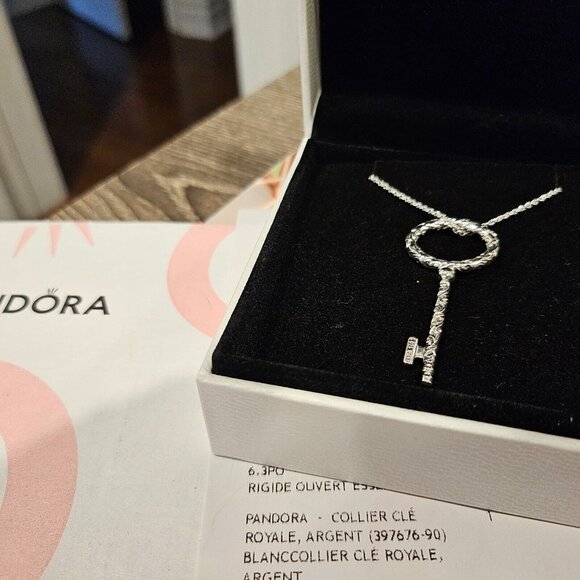 Authentic Pandora Sterling Silver *Retired * Regal Key Necklace 397676-90 -RARE - Picture 7 of 13